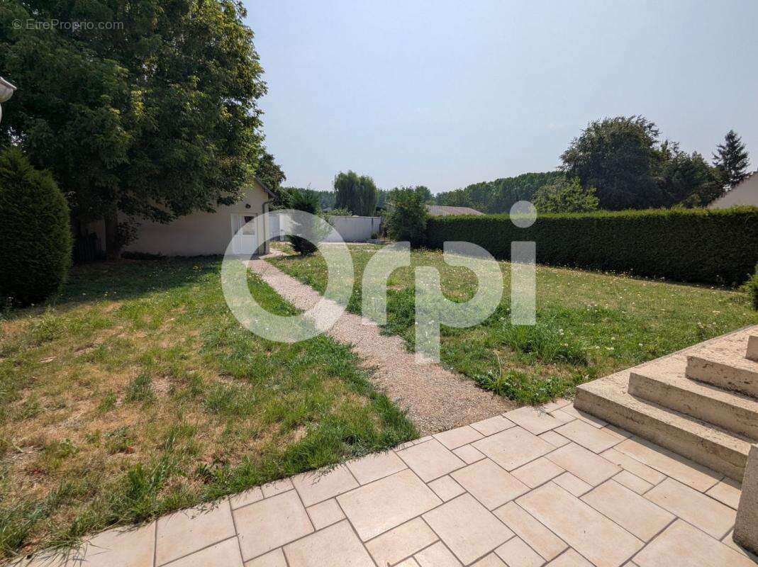 Maison renovee 139 m², 4 chambres + 1 bureau, et son jardin de 1050 m², a vendre cuise la motte (60350) - - photo 17
