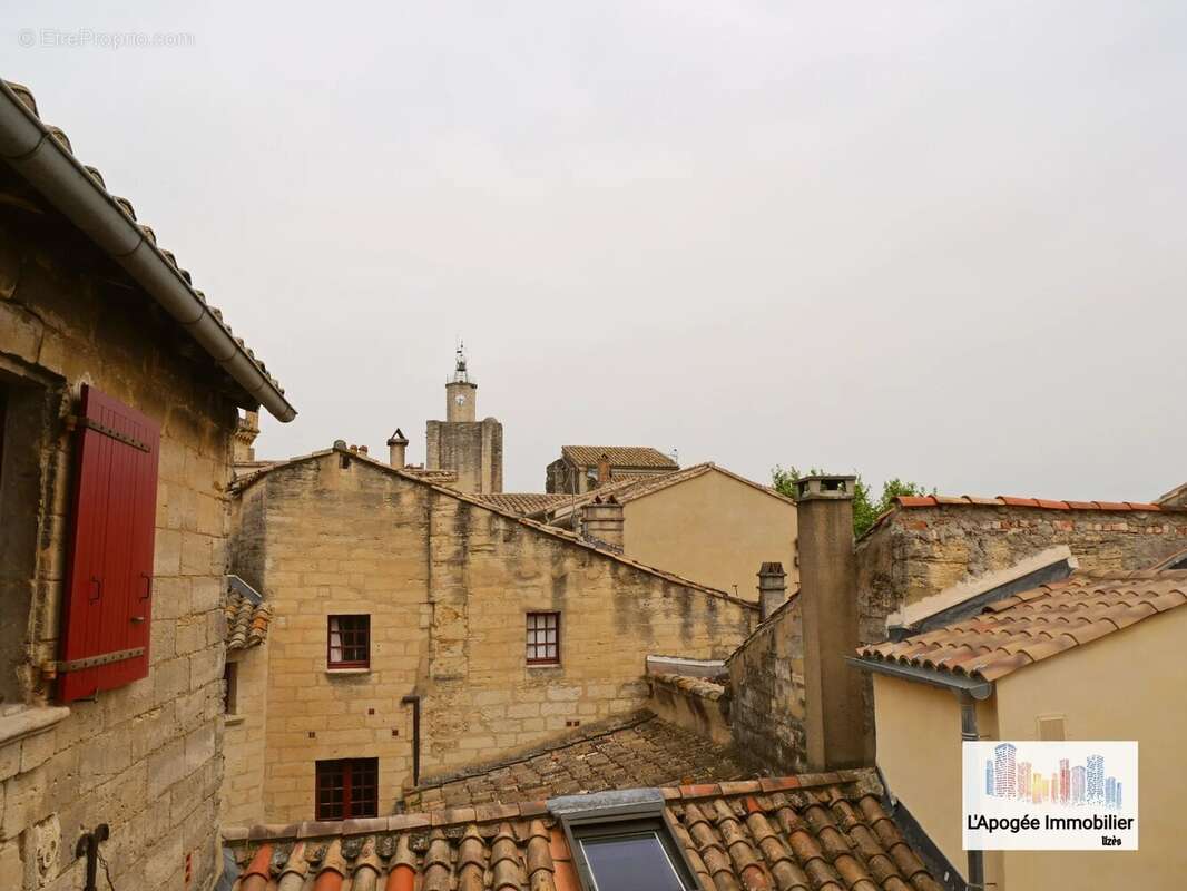 Appartement à UZES