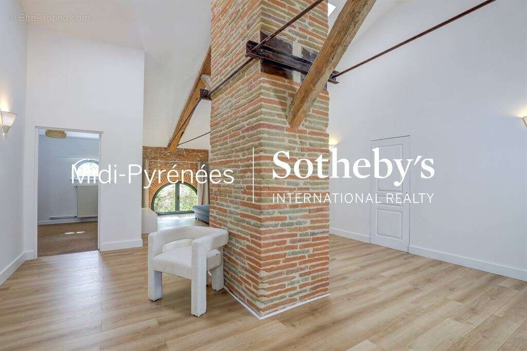 Maison à LAYRAC-SUR-TARN