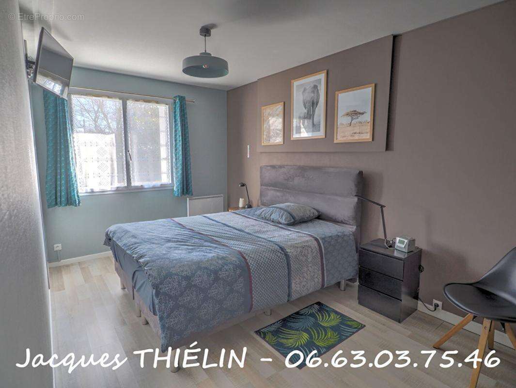 Maison à LONGUE-JUMELLES