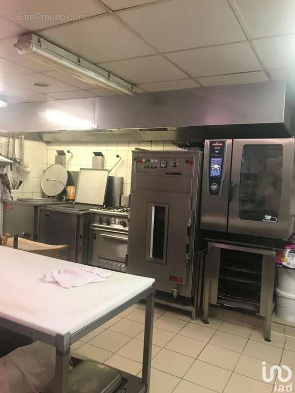 Photo 6 - Commerce à LIVRY-GARGAN