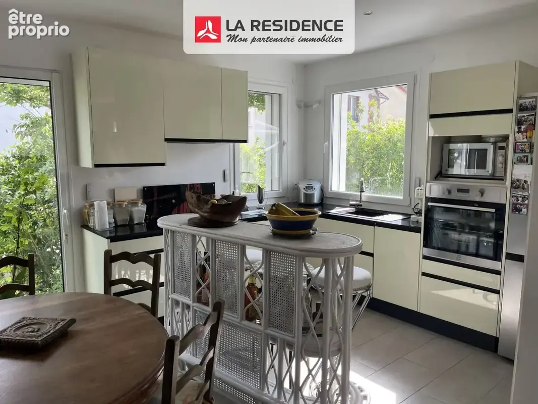 Maison 4 pièces 70 m² à vendre à Velizy-Villacoublay (78140) - photo 3
