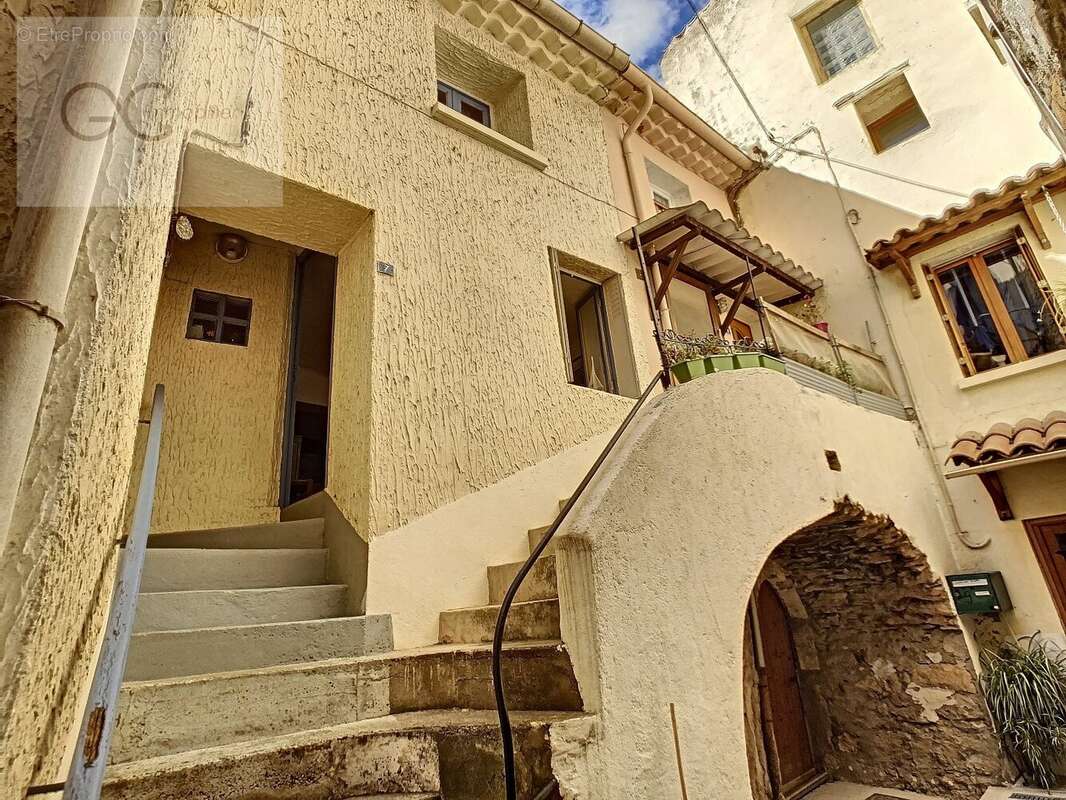 Maison à CESSENON-SUR-ORB