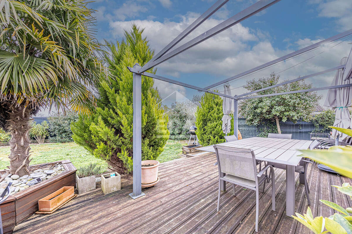 Maison à SAINT-JEAN-DE-LIVERSAY