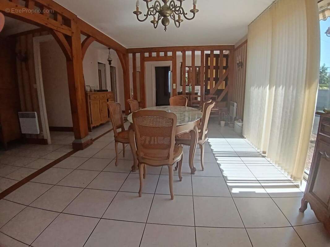 Maison 114 m² à Mezidon-Canon  - photo 5