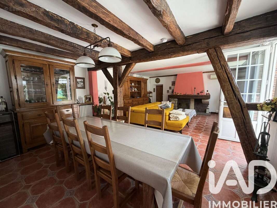 Maison 195 m² à Marville-Moutiers-Brule  - photo 2