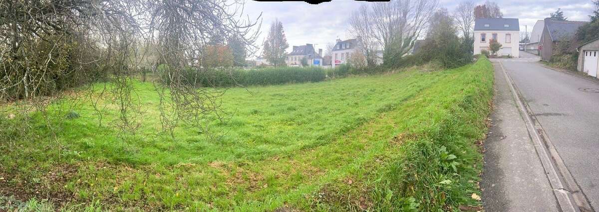 Maison à CARHAIX-PLOUGUER