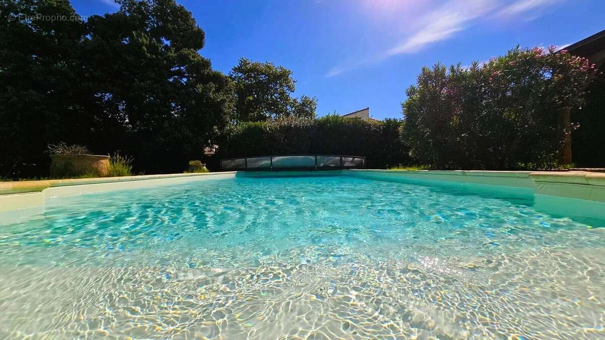 Maison à VAUX-SUR-MER