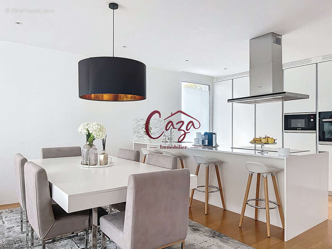 Maison à CAMBLANES-ET-MEYNAC