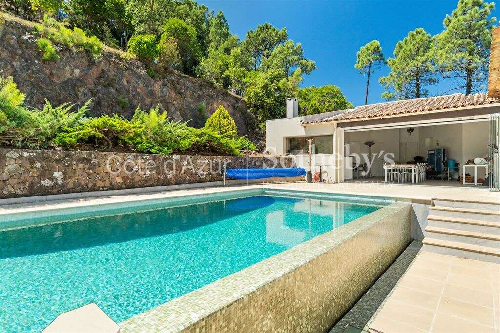 Maison à LES ADRETS-DE-L'ESTEREL