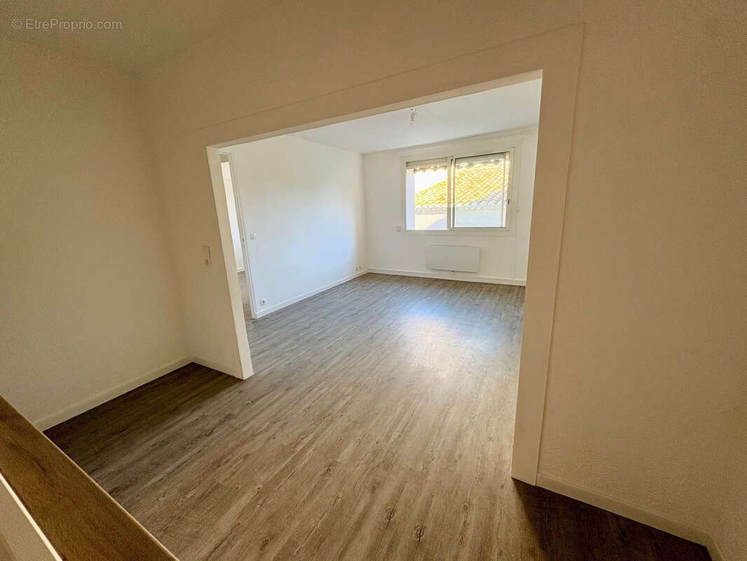 Appartement T3 parfait état traversant lumineux au cœur de Pérols - photo 6