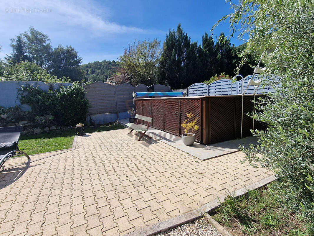 Maison à ROBIAC-ROCHESSADOULE