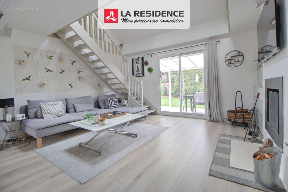 Maison à VERNEUIL-SUR-SEINE