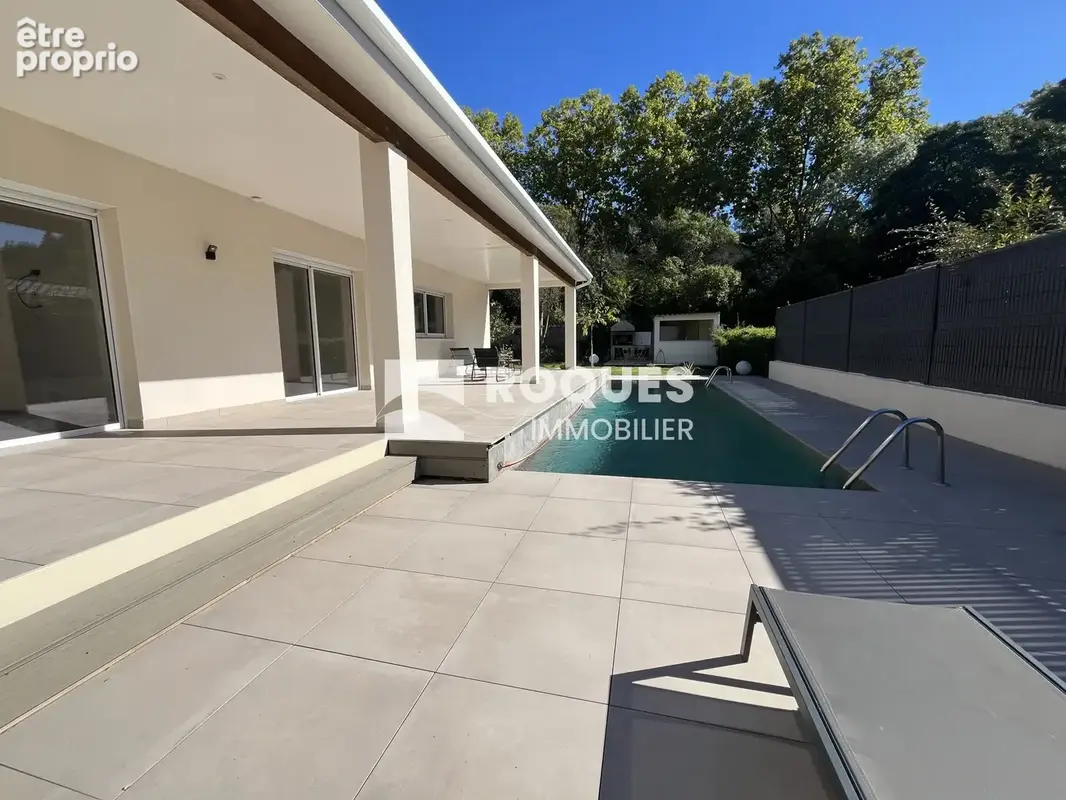 A vendre, villa contemporaine de 220m2 sur un terrain de 1306m2, Bédarieux - photo 10