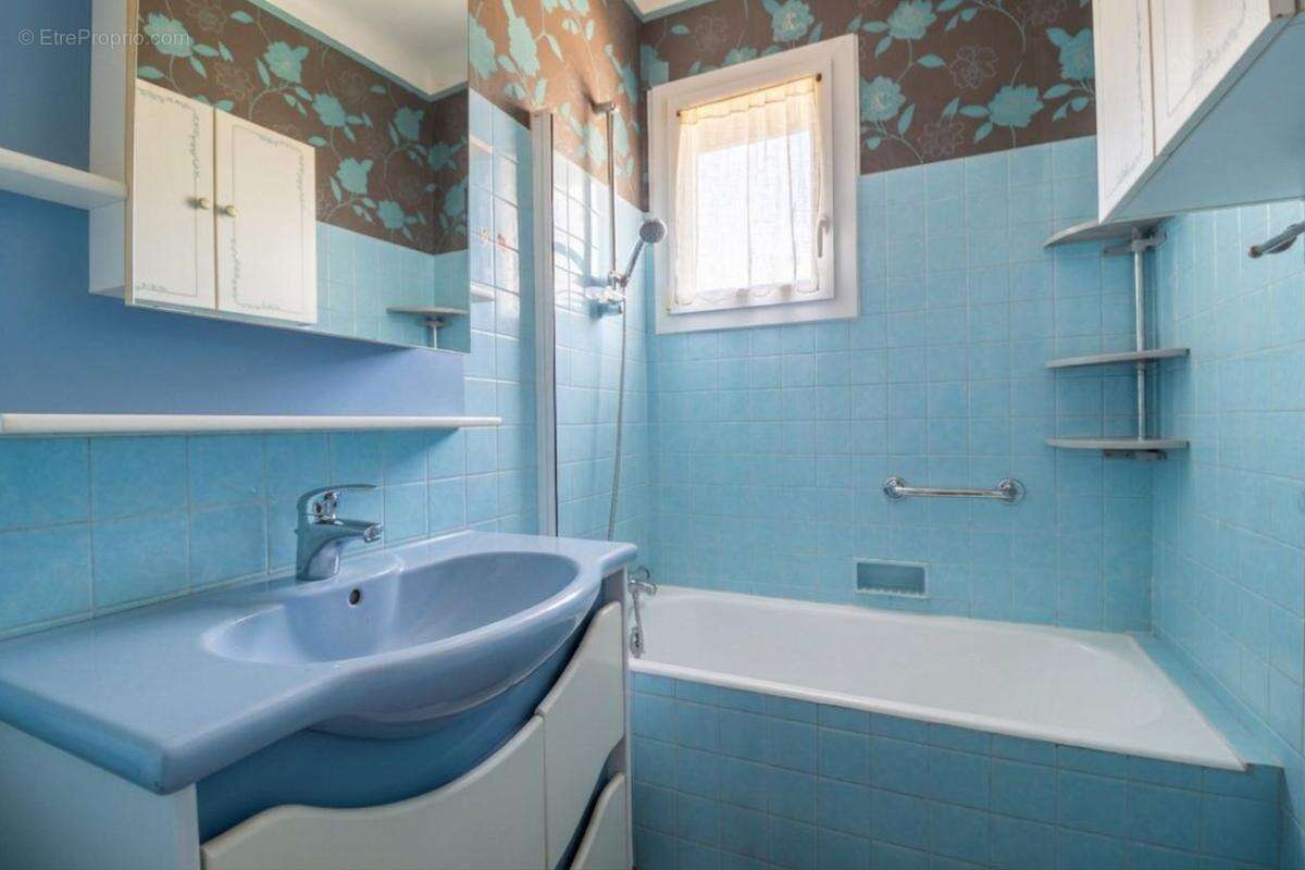 Pavillon sur sous-sol aménagé à vendre- ST PERE - photo 8