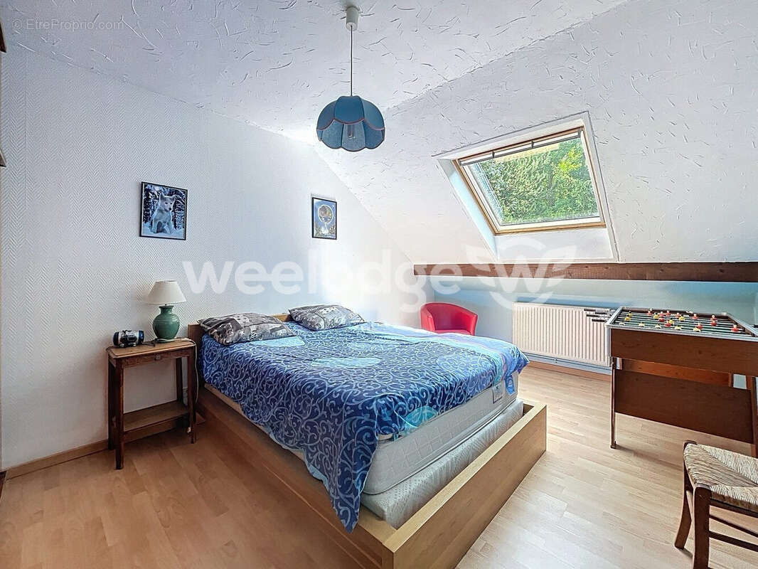 Maison à JOUY-LE-MOUTIER