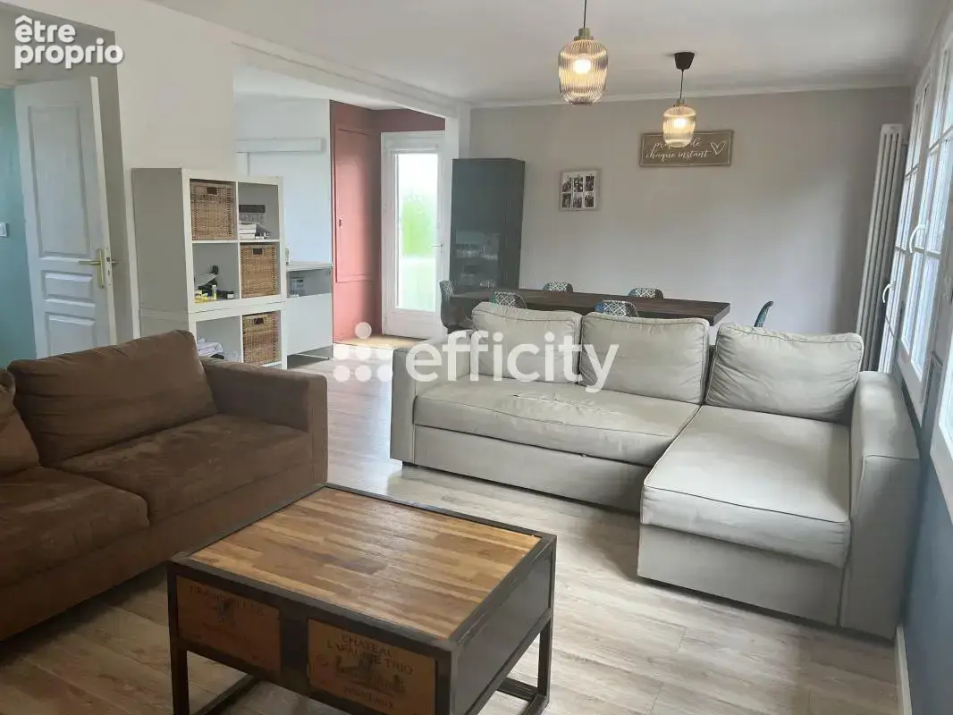 Maison 4 pièces 103 m² à vendre à Saint-Martin-Le-Beau (37270) - photo 2