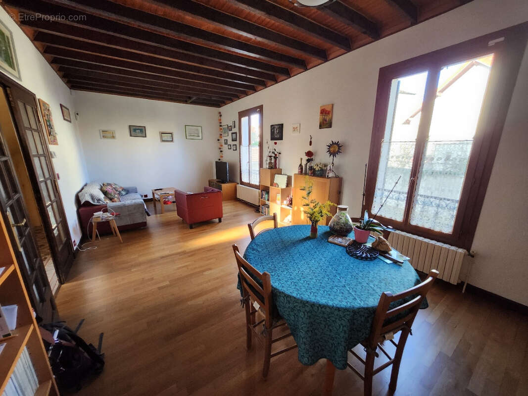Maison à VILLEMOMBLE