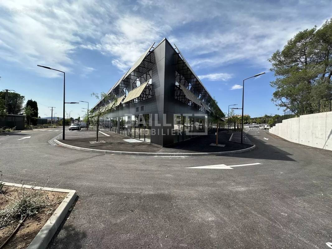 Commerce à PUGET-SUR-ARGENS