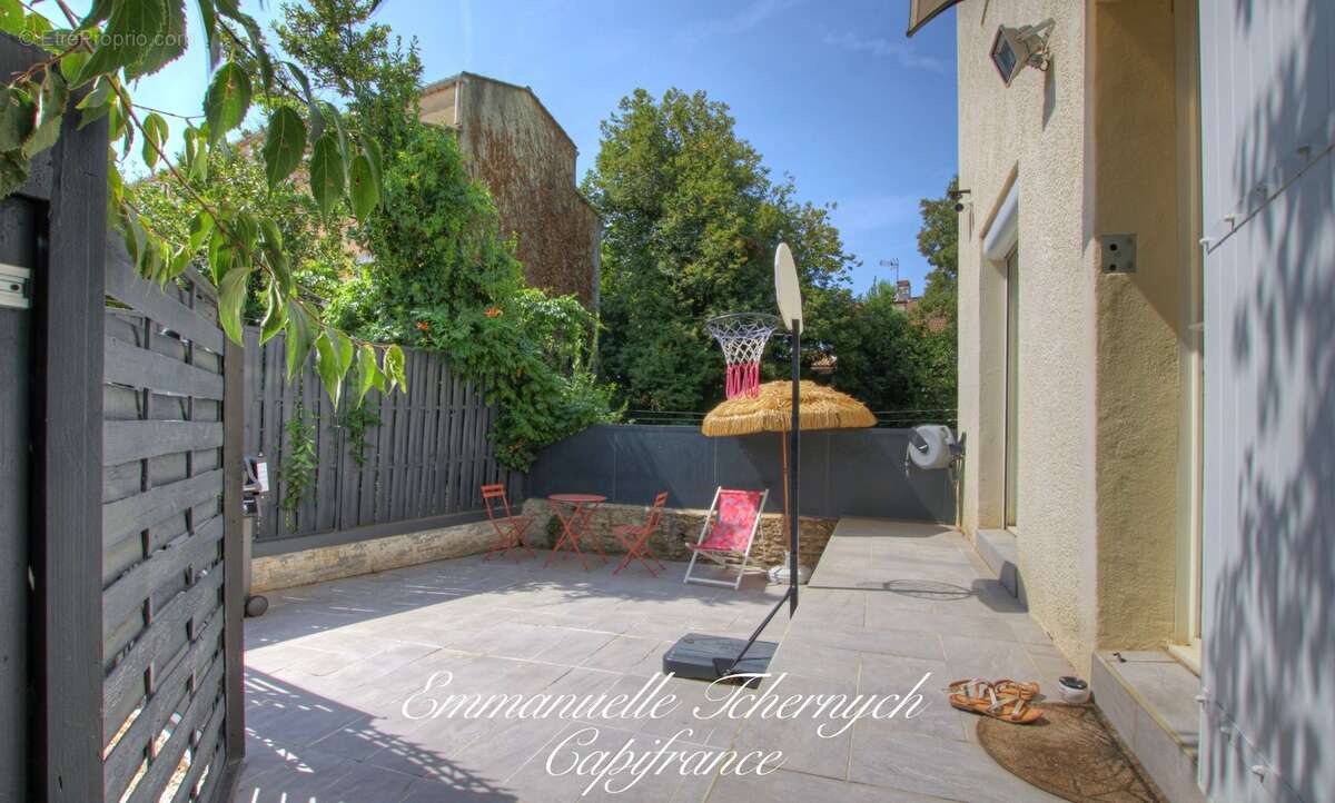 Miramas - Maison 4 pièces 80 m² - 3 chambres - Terrasse 35 m² - 2 parkings - DPE B - photo 11
