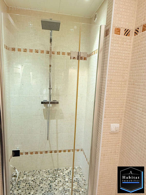 Maison à LE PLESSIS-BELLEVILLE