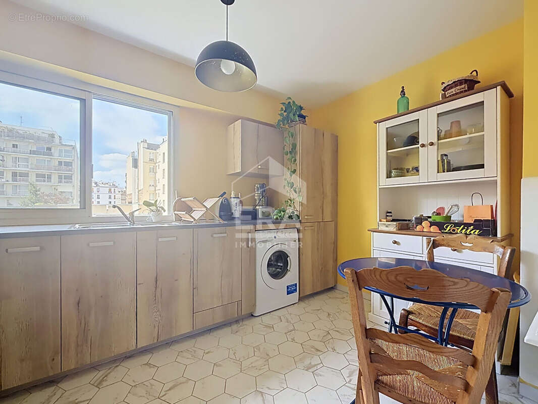 Appartement à PARIS-12E