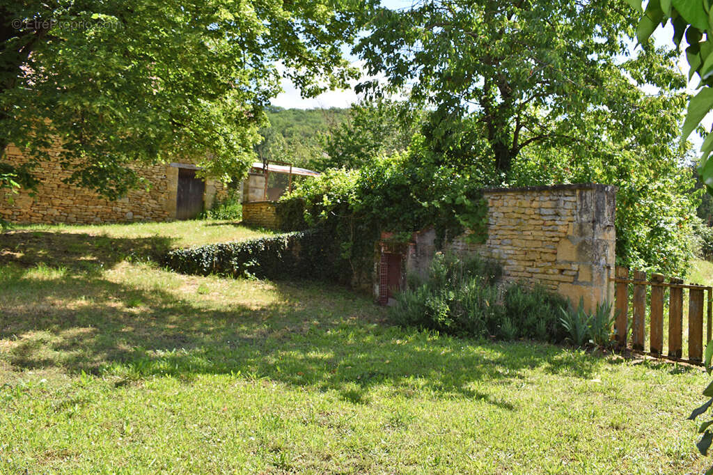 corps de ferme Aubas 5 pièce(s) 95 m2 - photo 9