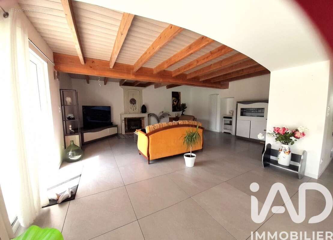 Maison 350 m² à Nieulle-Sur-Seudre  - photo 2