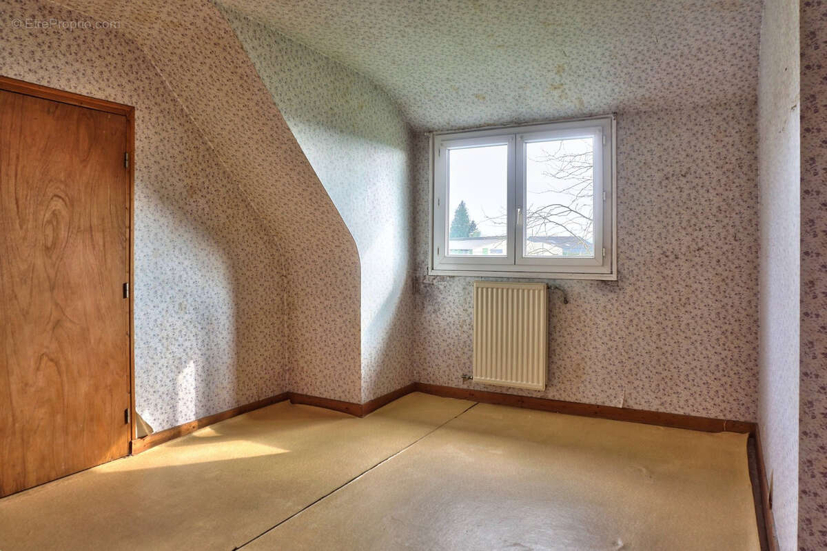 Maison à BELLE-ISLE-EN-TERRE