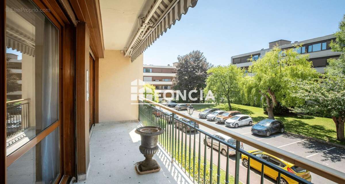 Appartement à NOISY-LE-ROI