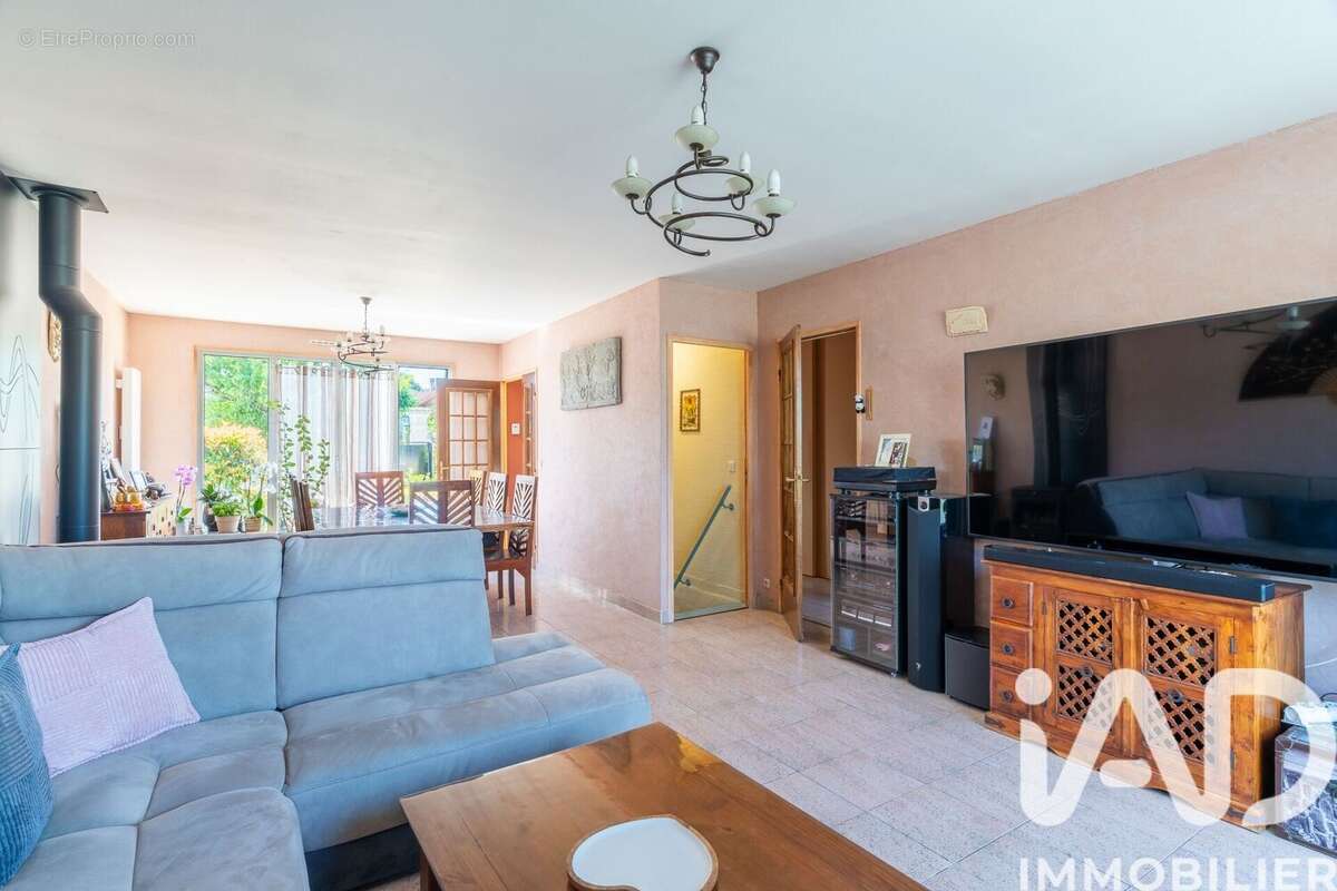 Maison 160 m² à Ecquevilly  - photo 4