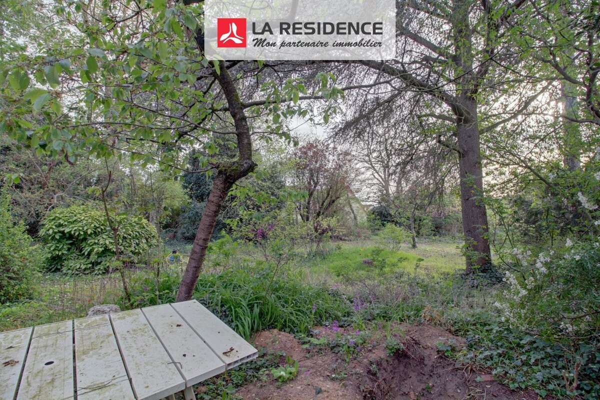 Maison à LES MUREAUX