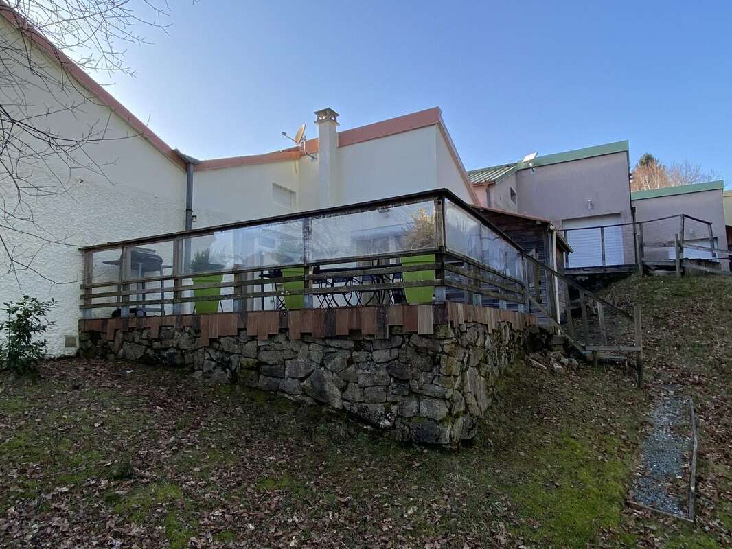 Maison à ROYERE-DE-VASSIVIERE