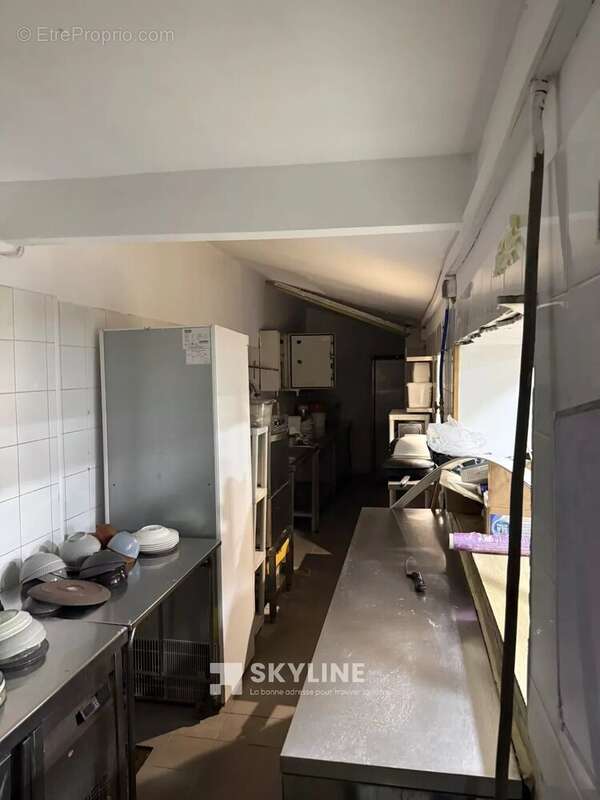 Commerce à MARSEILLE-1E