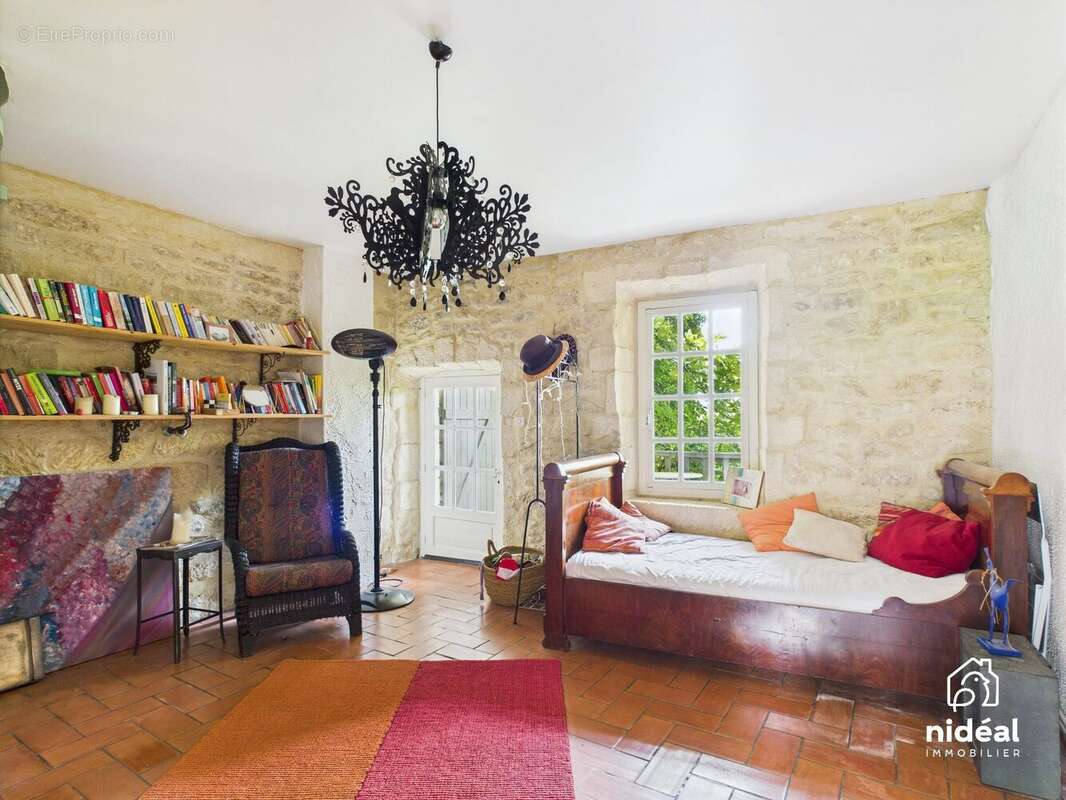 Maison à AUJARGUES