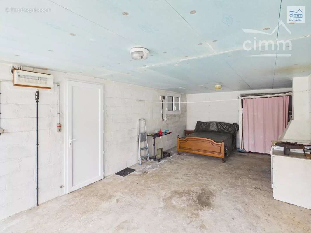 Maison à BOURG-DES-COMPTES