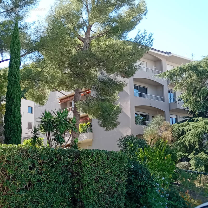 Appartement à HYERES