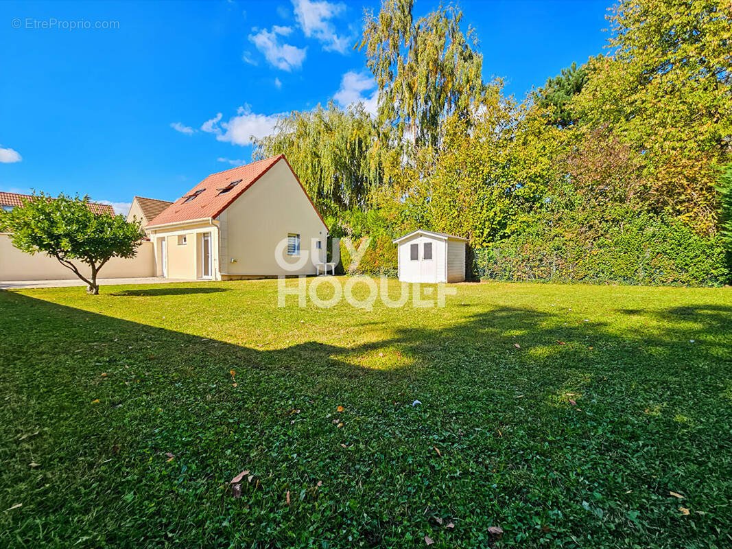 Maison à FONTENAY-TRESIGNY