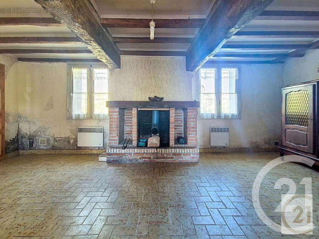 Maison à MONTESQUIEU-LAURAGAIS