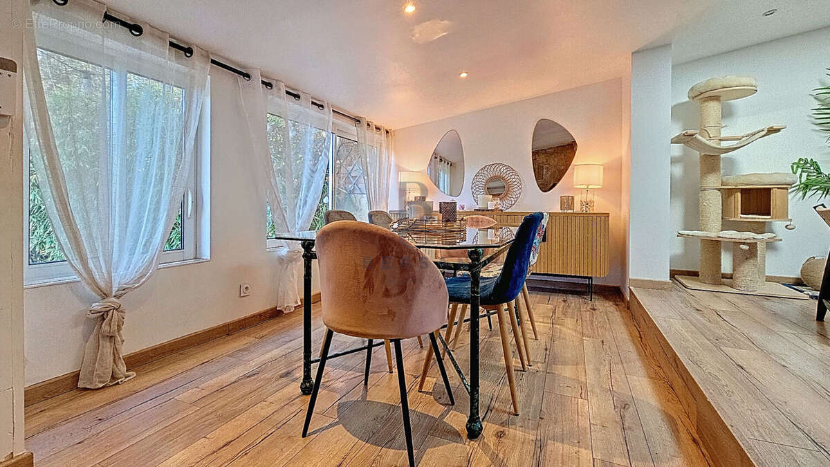 ** vendu par votre agence bersan immobilier**  villa avec piscine quartier tour de mare fréjus, rénovée avec goût - photo 13