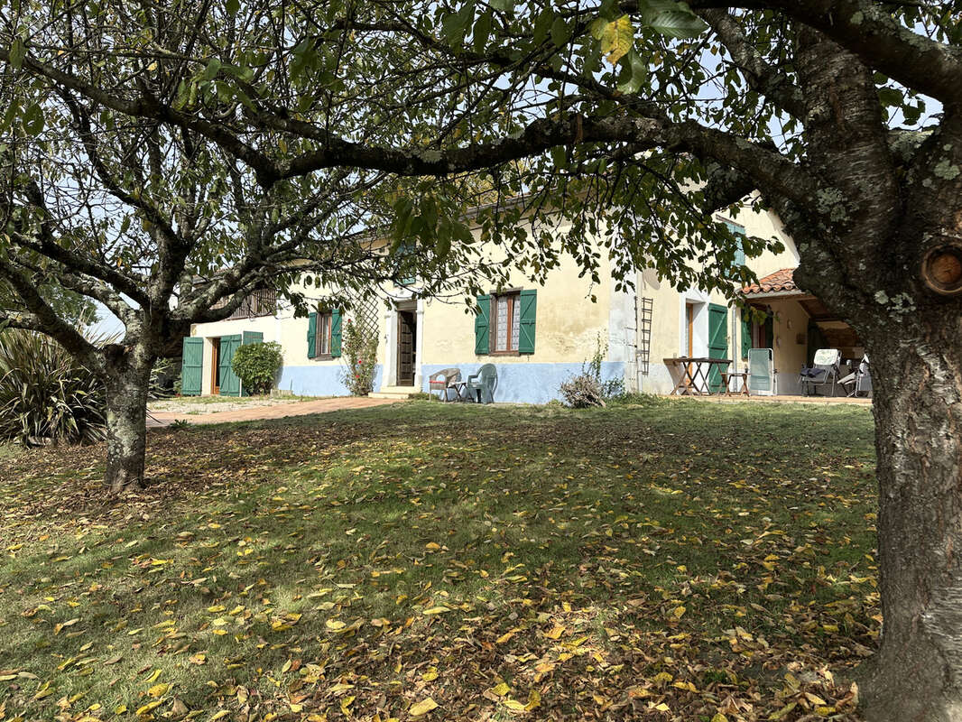 Maison à L&#039;ISLE-EN-DODON