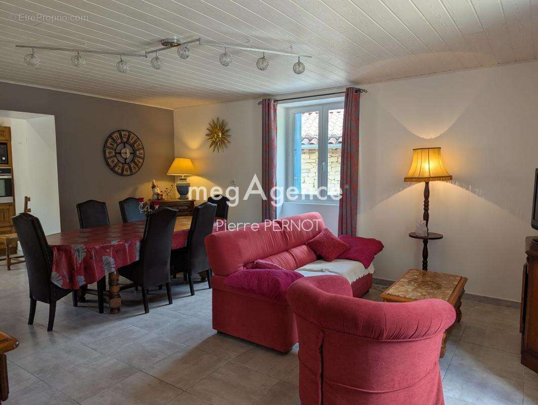 Gîte en Pierre sur Parc de 2,6 hectares - photo 4