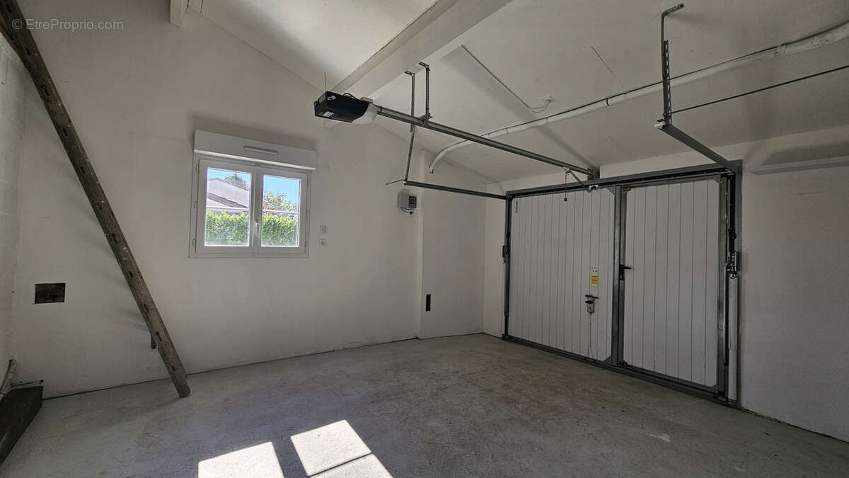 Maison à BLANQUEFORT