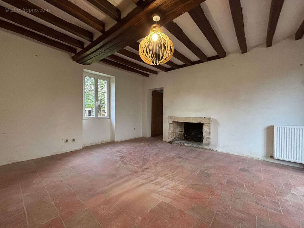 Maison à MOULIHERNE