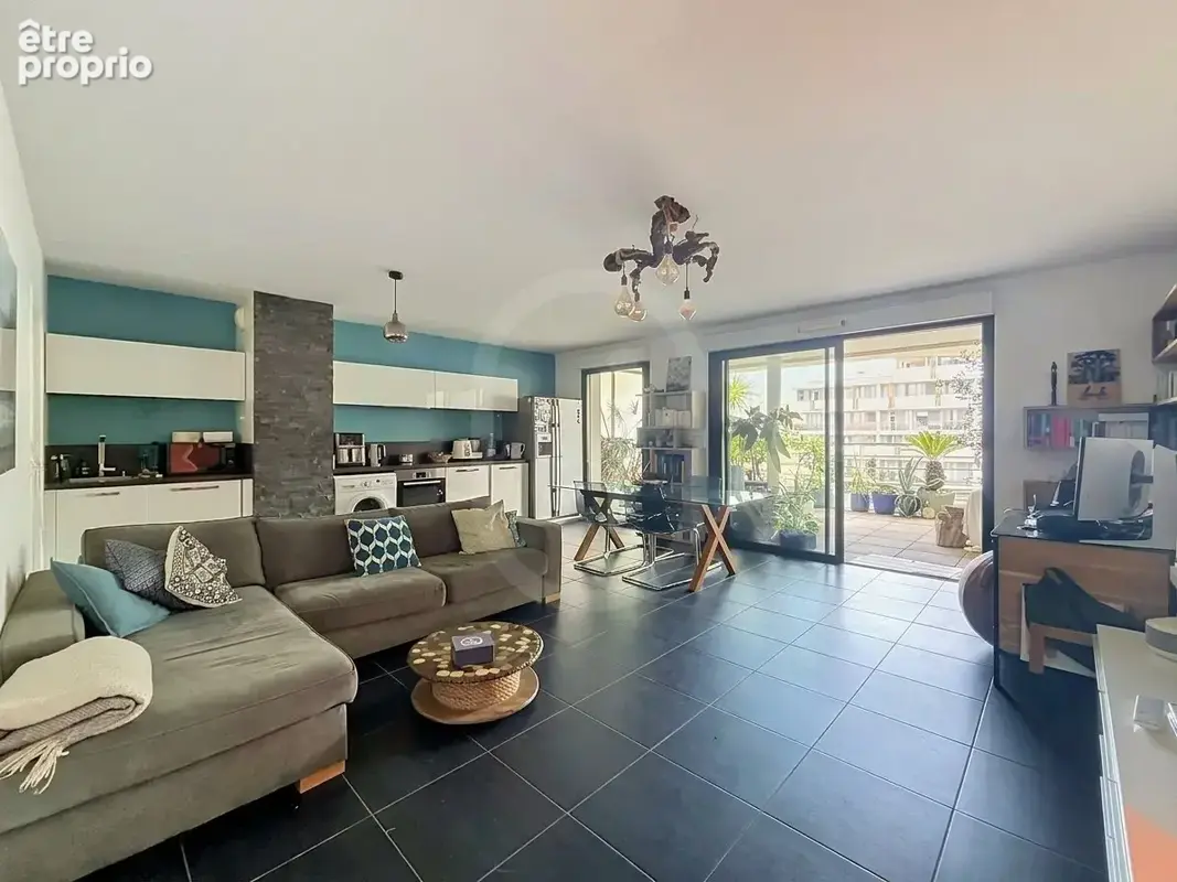MONTPELLIER - Superbe T3 de 76 m² - port marianne - terrasse de 27 m² - photo 6