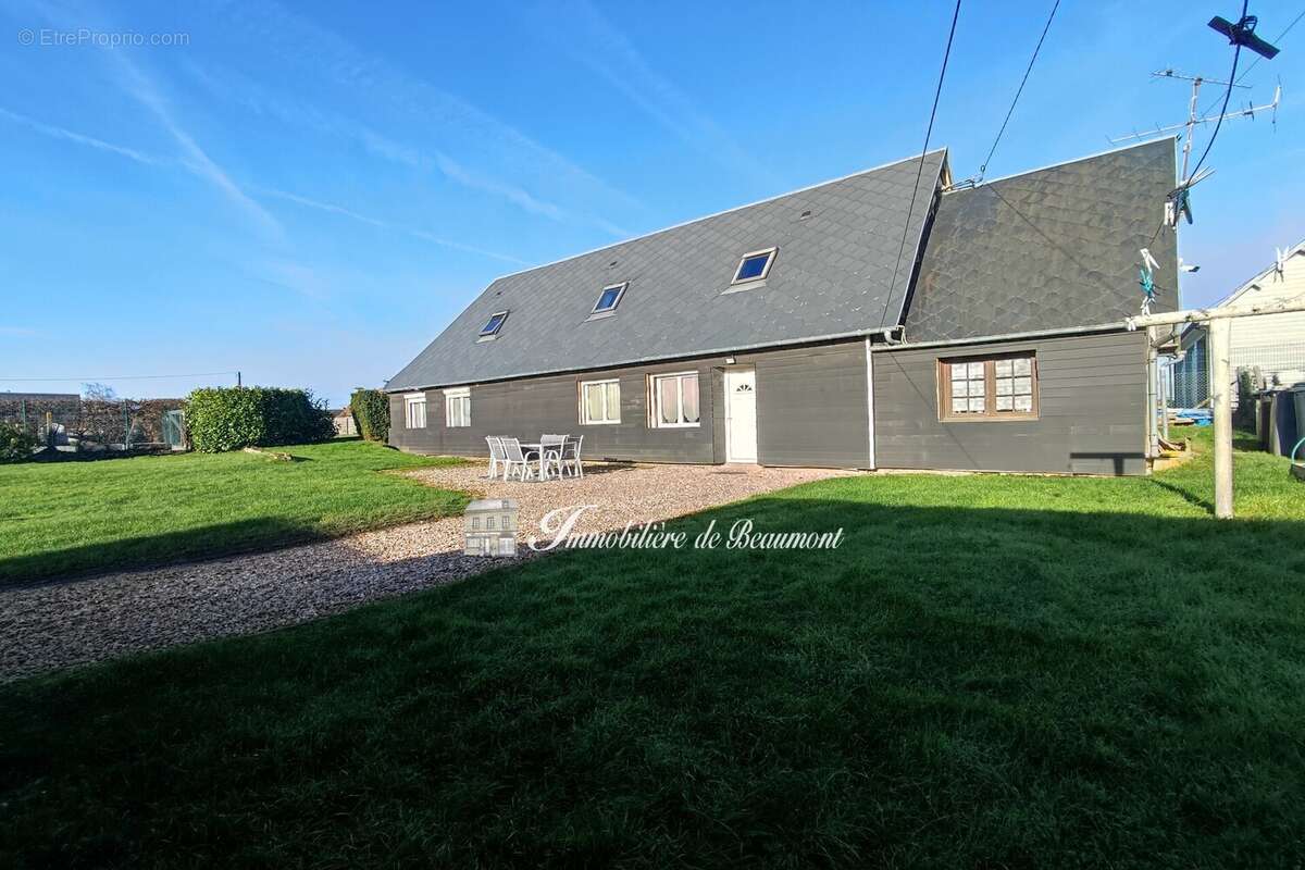 Maison 120 m² à Beaumont-Le-Roger  - photo 8