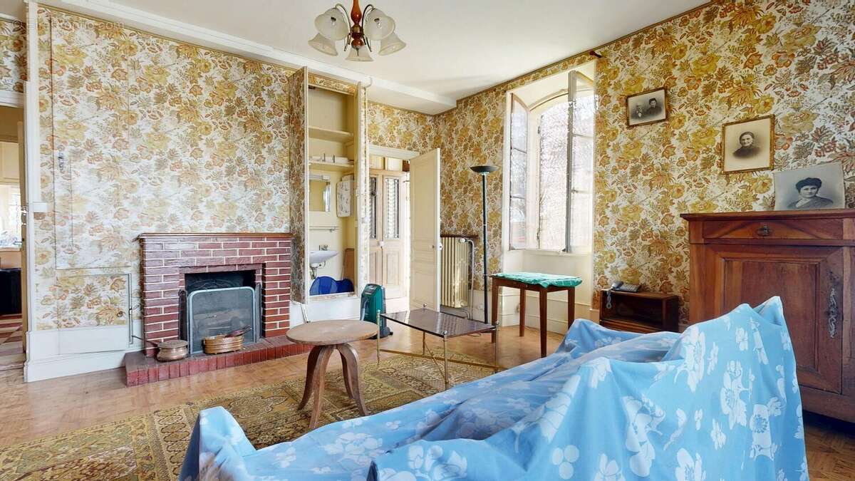 Ensembleenpierressitueaucoeurdunvillageaveccommerc - Maison à SIORAC-EN-PERIGORD
