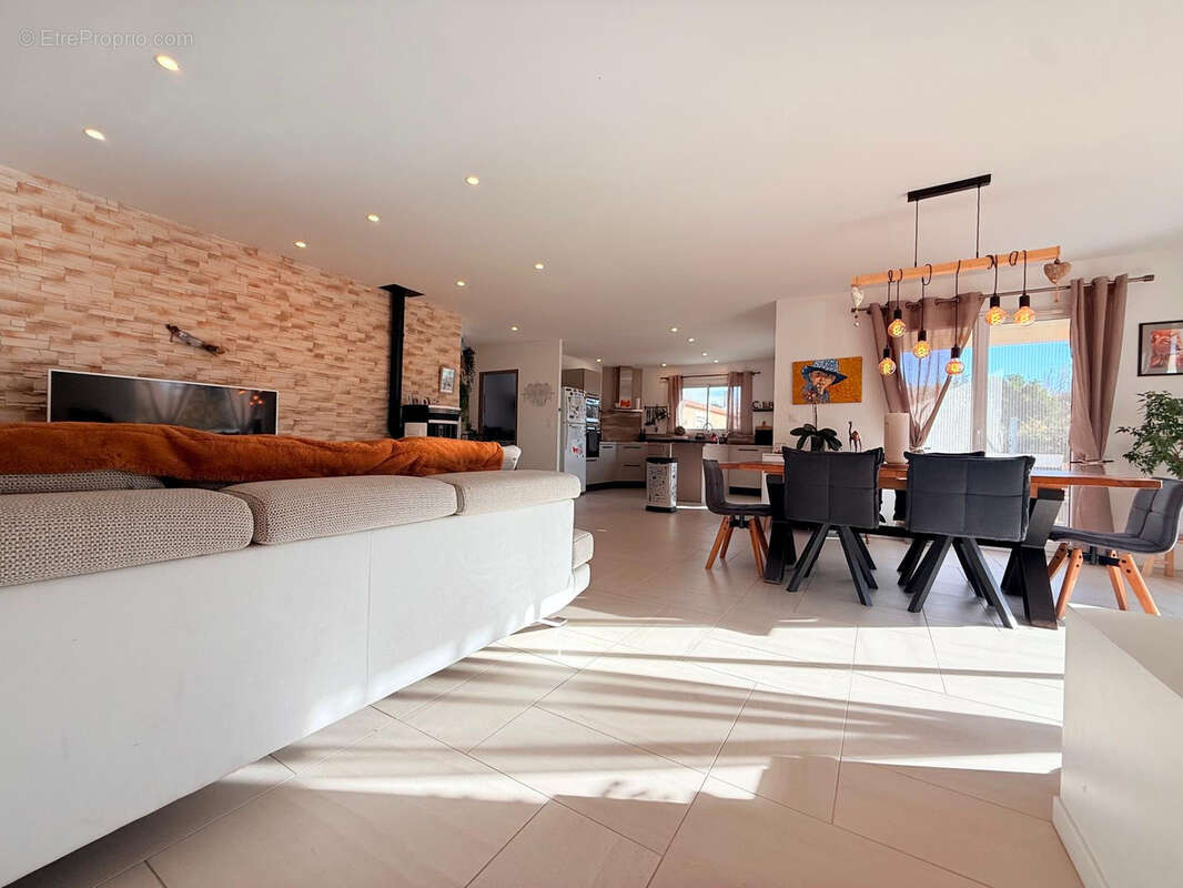 Maison à PIERRELATTE