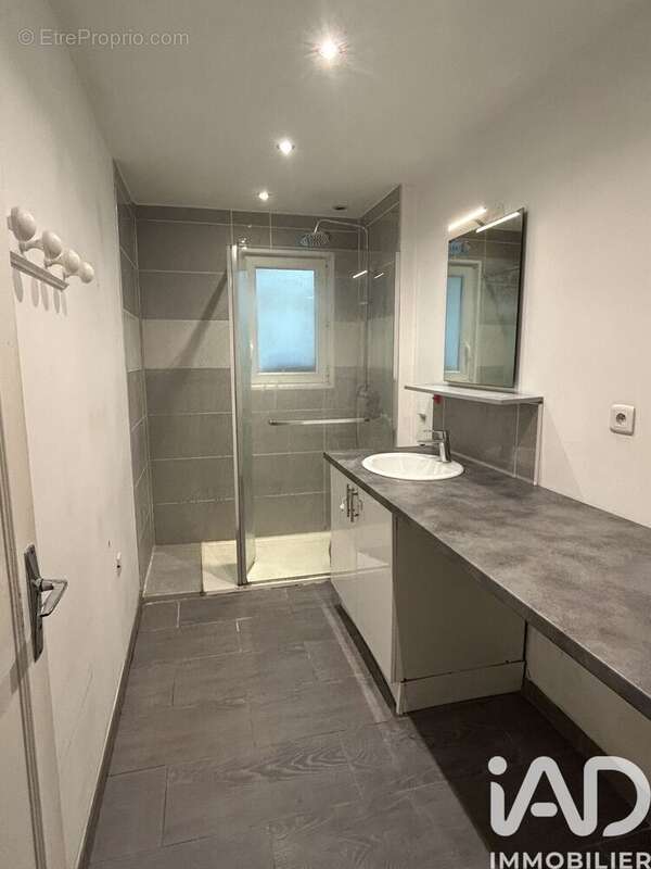 Photo 8 - Maison à MEHUN-SUR-YEVRE