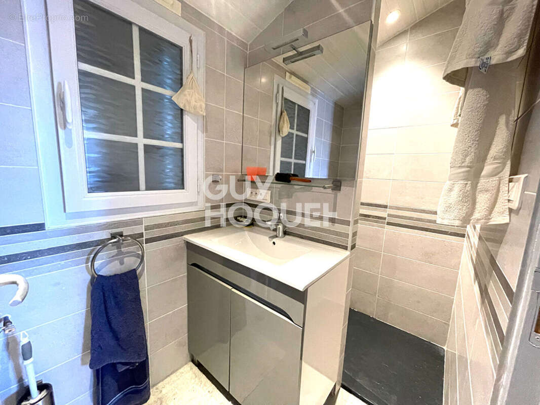 Maison T4 de 93 m²  hab. avec piscine - photo 6